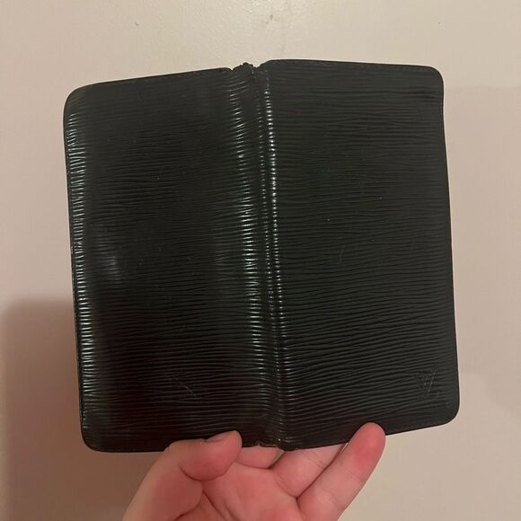 Louis Vuitton Epi Leather Black Long Wallet - Picture 4 of 7
